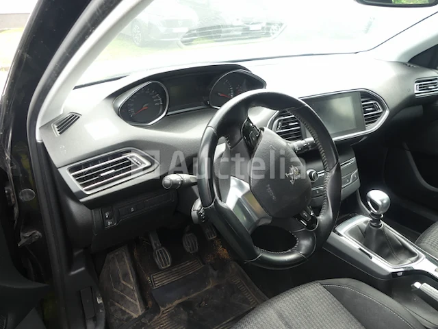 Peugeot 308 stationwagen (2017-211.679 km) - afbeelding 7 van  34