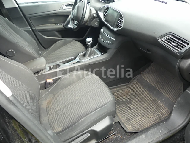 Peugeot 308 stationwagen (2017-211.679 km) - afbeelding 10 van  34