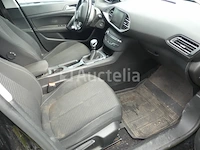 Peugeot 308 stationwagen (2017-211.679 km) - afbeelding 10 van  34