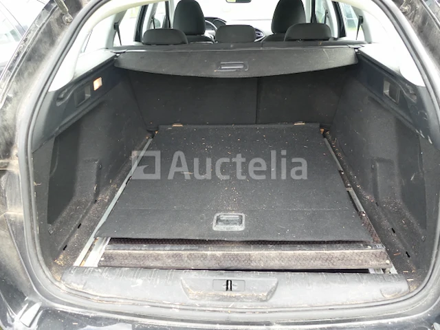 Peugeot 308 stationwagen (2017-211.679 km) - afbeelding 13 van  34