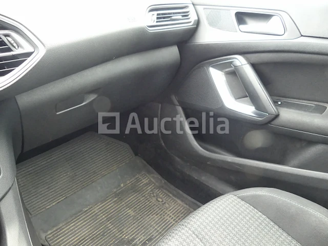 Peugeot 308 stationwagen (2017-211.679 km) - afbeelding 16 van  34