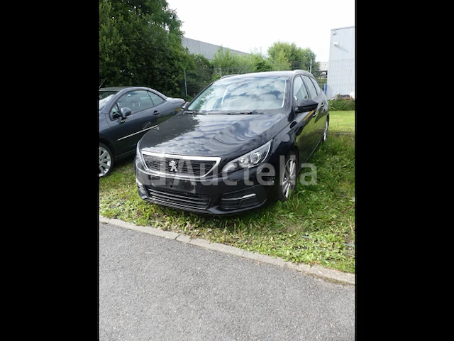 Peugeot 308 stationwagen (2017-211.679 km) - afbeelding 12 van  34