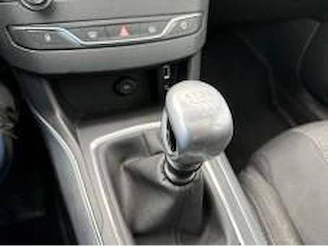 Peugeot 308 sw 1.2 puretech allure stt 130,2016 - afbeelding 4 van  26