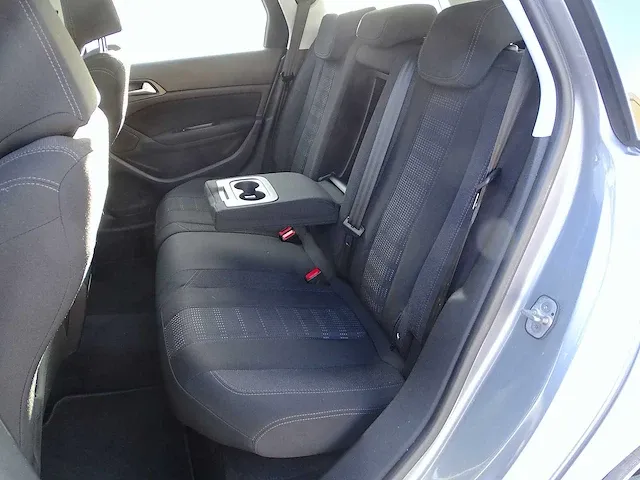 Peugeot 308 sw 1.6 e-hdi - afbeelding 24 van  50