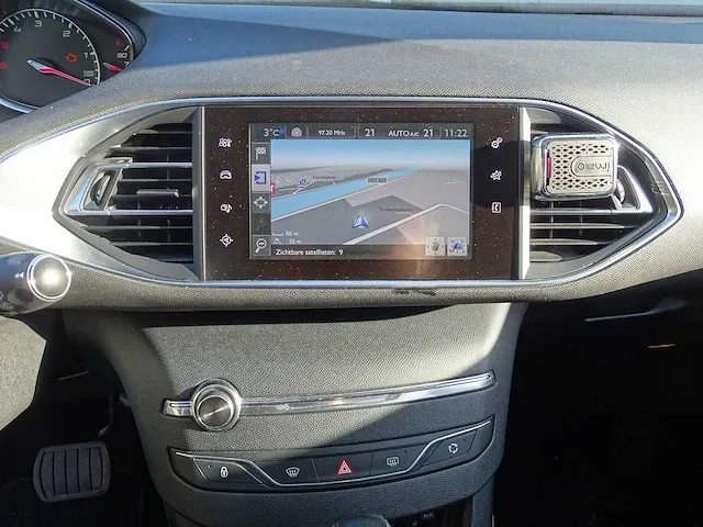 Peugeot 308 sw 1.6 e-hdi - afbeelding 28 van  50