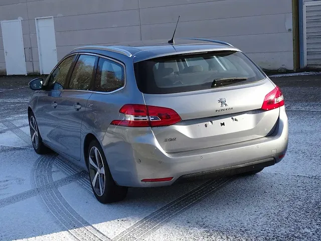 Peugeot 308 sw 1.6 e-hdi - afbeelding 23 van  50