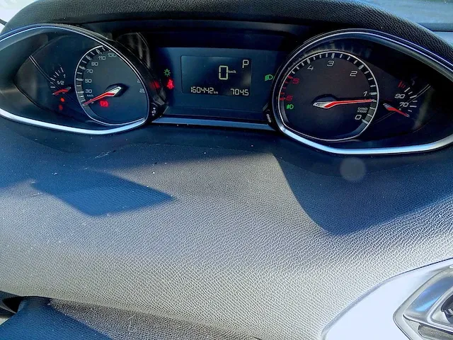 Peugeot 308 sw 1.6 e-hdi - afbeelding 39 van  50
