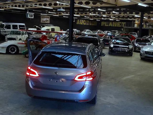 Peugeot 308 sw 1.6 e-hdi - afbeelding 46 van  50
