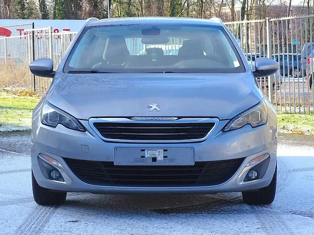 Peugeot 308 sw 1.6 e-hdi - afbeelding 47 van  50
