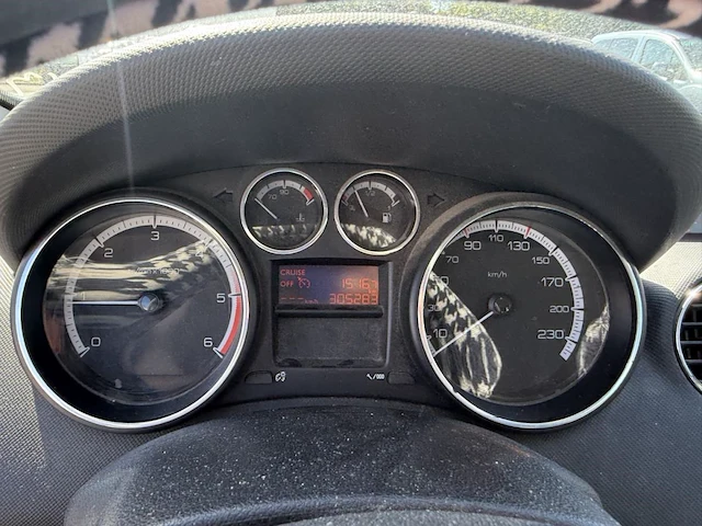 Peugeot 308 sw 1.6 hdi access 92, 2011 - afbeelding 11 van  31