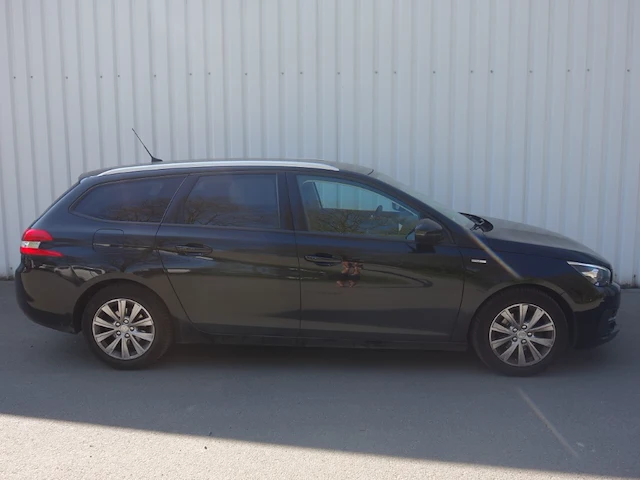 Peugeot 308 - afbeelding 10 van  17