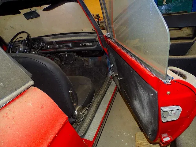 Peugeot 404 cabriolet (barn-find) - afbeelding 5 van  28