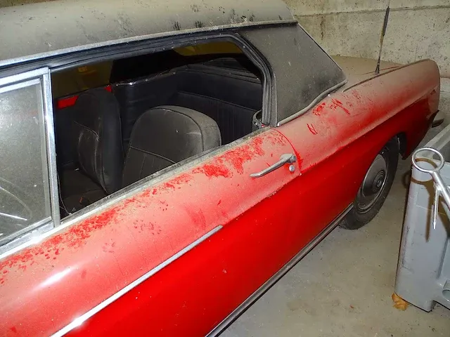 Peugeot 404 cabriolet (barn-find) - afbeelding 27 van  28