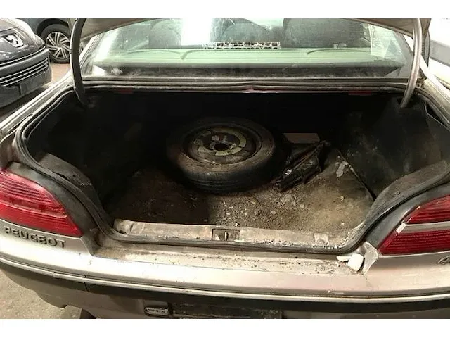 Peugeot 406 personenauto zenith hdi - afbeelding 13 van  17