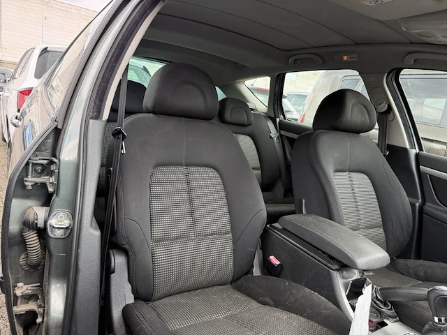 Peugeot 407, 2008 - afbeelding 17 van  32