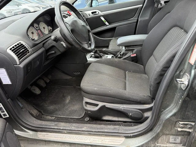 Peugeot 407, 2008 - afbeelding 30 van  32