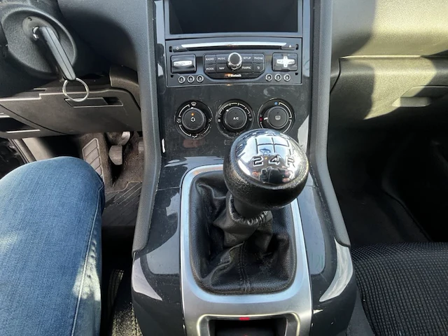 Peugeot 5008 1.6i access, 2015 - afbeelding 4 van  31