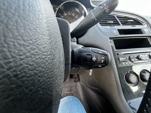 Peugeot 5008 1.6i access, 2015 - afbeelding 6 van  31