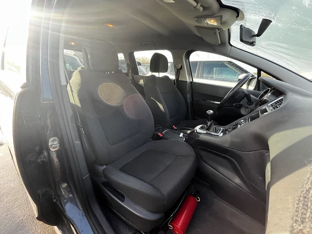 Peugeot 5008 1.6i access, 2015 - afbeelding 15 van  31