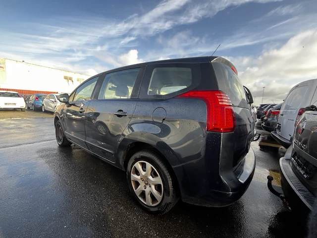 Peugeot 5008 1.6i access, 2015 - afbeelding 27 van  31