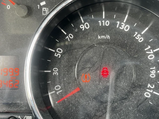 Peugeot 5008 1.6i access, 2015 - afbeelding 29 van  31