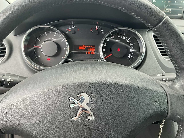 Peugeot 5008, 2016 - afbeelding 8 van  25