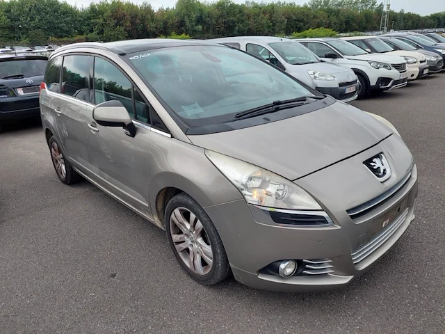 Peugeot 5008 5008 1.6 hdi premium pack fap 112, 2012 - afbeelding 12 van  39