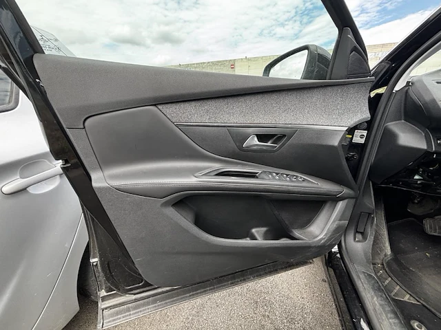 Peugeot 5008 bluehdi allure 130 at,2018 - afbeelding 23 van  26