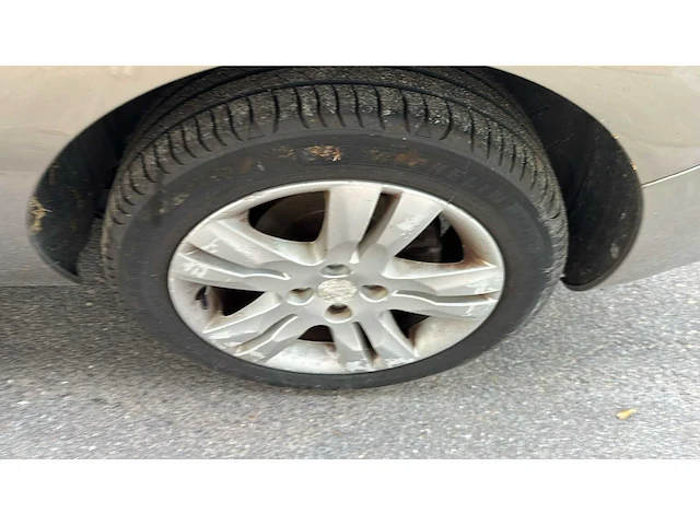 Peugeot 5008 personenauto - afbeelding 7 van  31