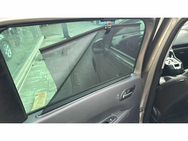Peugeot 5008 personenauto - afbeelding 8 van  31