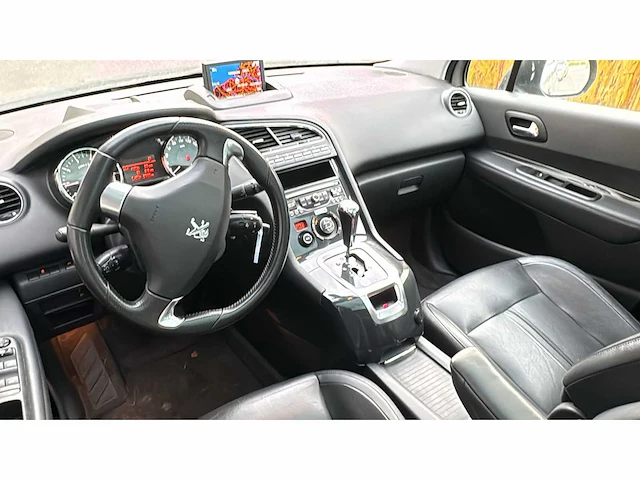 Peugeot 5008 personenauto - afbeelding 31 van  31
