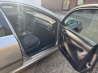 Peugeot 607 personenauto - afbeelding 17 van  36