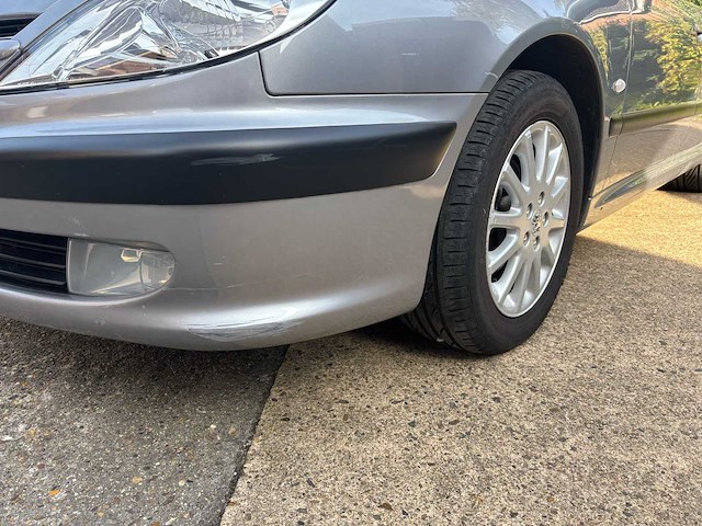 Peugeot 607 personenauto - afbeelding 26 van  36