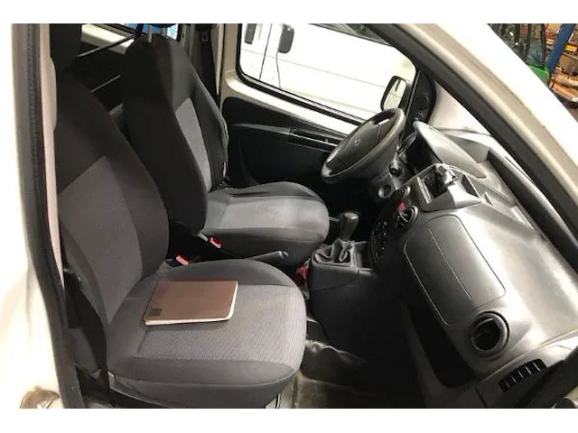 Peugeot bipper - afbeelding 15 van  18