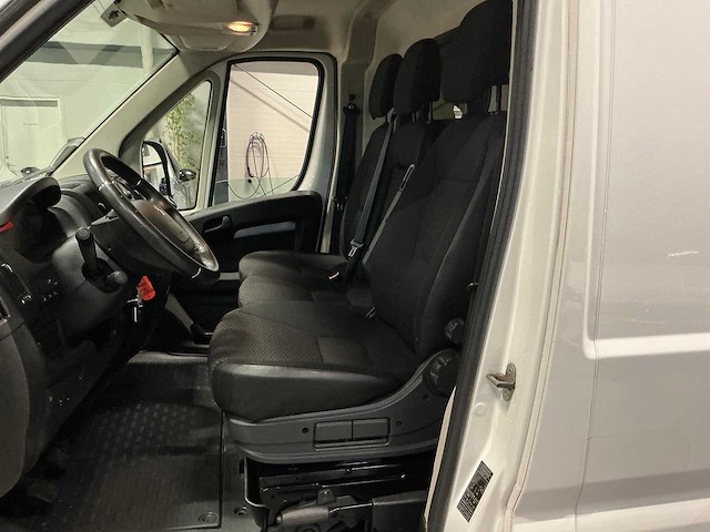 Peugeot boxer | 2.2 bluehdi | 330 l2h2 | 140 pk | 2020 - afbeelding 3 van  33