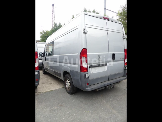 Peugeot boxer bestelwagen met dubbele cabine (2015-71.878 km) - vin vf3yctmfc12a07825 - afbeelding 3 van  34