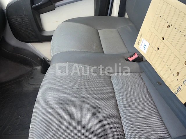 Peugeot boxer bestelwagen met dubbele cabine (2016-154.129 km) - vin vf3yctmfc12c05475 - afbeelding 16 van  45