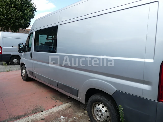 Peugeot boxer bestelwagen met dubbele cabine (2016-154.129 km) - vin vf3yctmfc12c05475 - afbeelding 44 van  45