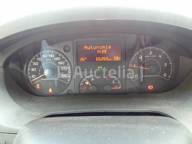 Peugeot boxer bestelwagen met dubbele cabine (2016-66.265 km) - vin vf3yctmfc12c05247 - afbeelding 18 van  40