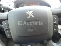 Peugeot boxer bestelwagen met dubbele cabine (2016-66.265 km) - vin vf3yctmfc12c05247 - afbeelding 24 van  40