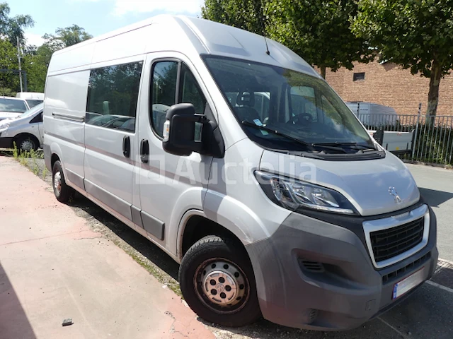 Peugeot boxer bestelwagen met dubbele cabine (2016-66.265 km) - vin vf3yctmfc12c05247 - afbeelding 23 van  40