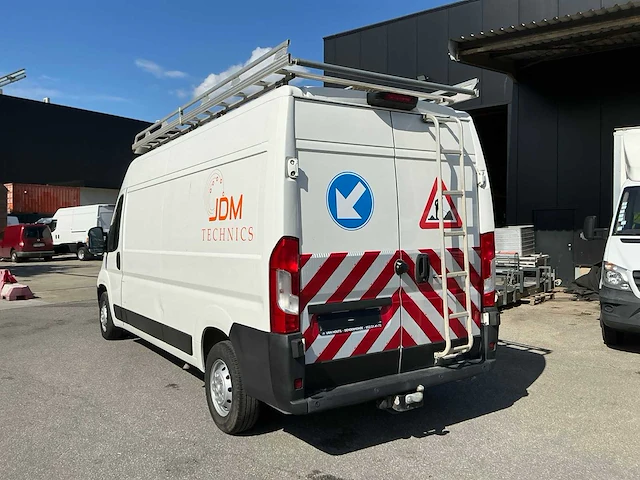 Peugeot boxer lichte vrachtwagen - afbeelding 13 van  16