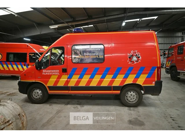 Peugeot boxer lichte vrachtwagen - afbeelding 12 van  29