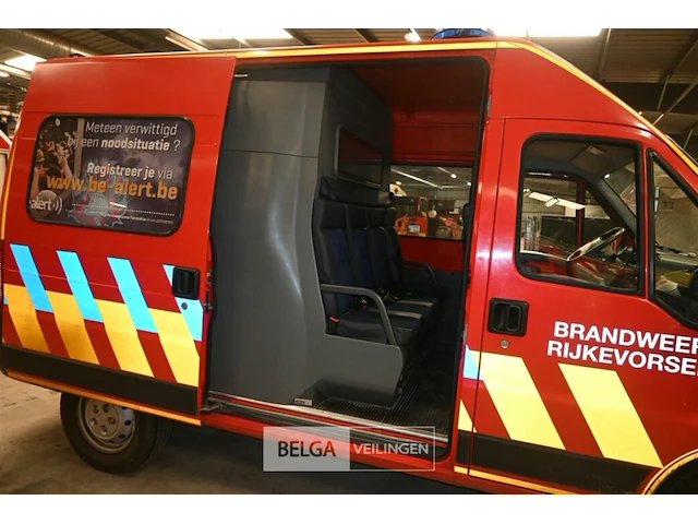 Peugeot boxer lichte vrachtwagen - afbeelding 23 van  29
