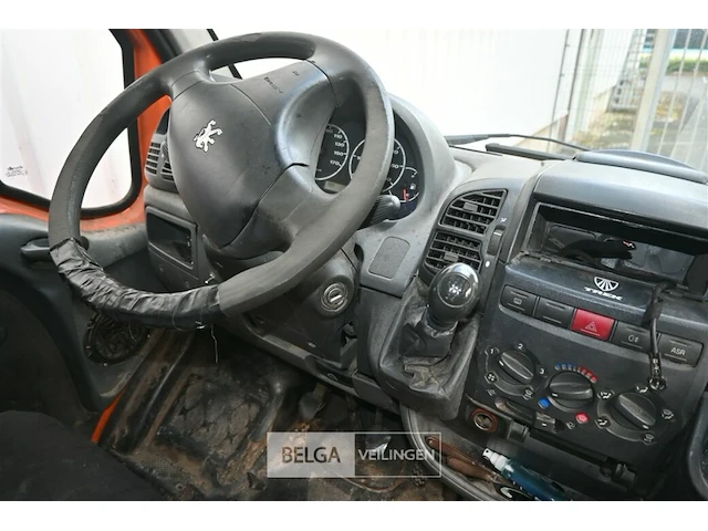 Peugeot boxer lichte vrachtwagen - afbeelding 16 van  19