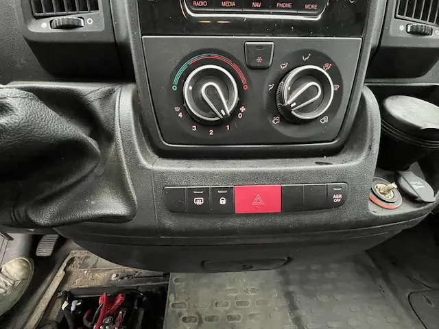 Peugeot boxer,2016 - afbeelding 16 van  34