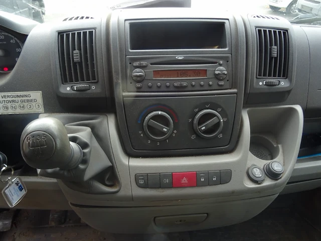 Peugeot boxer - afbeelding 16 van  26