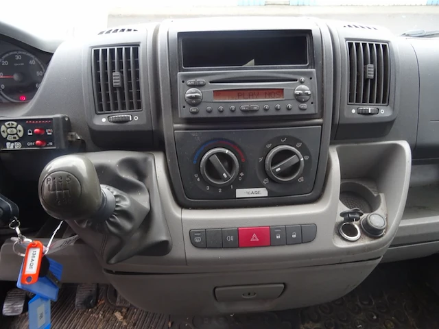 Peugeot boxer - afbeelding 16 van  24
