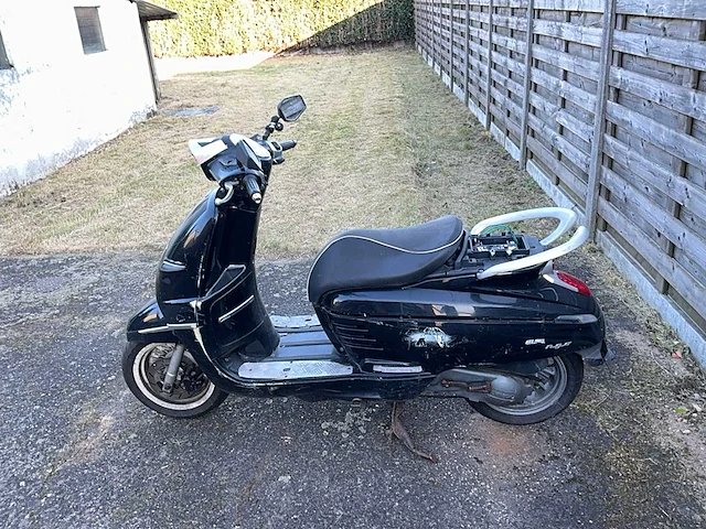 Peugeot django scooter - afbeelding 6 van  8