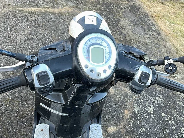 Peugeot django scooter - afbeelding 7 van  8